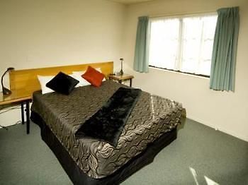 บีเคเอส โพฮูตูกาวา ลอดจ์ Motel วานกาไร ภายนอก รูปภาพ