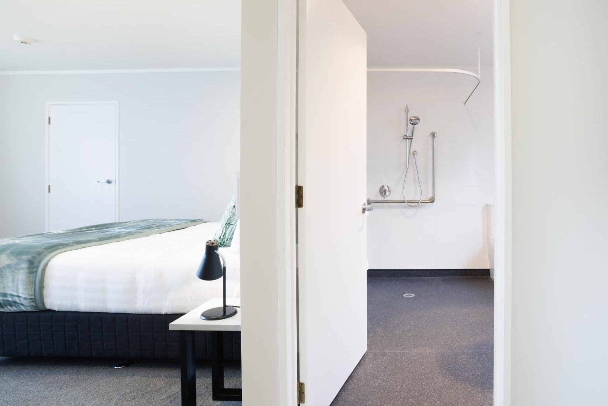 บีเคเอส โพฮูตูกาวา ลอดจ์ Motel วานกาไร ภายนอก รูปภาพ