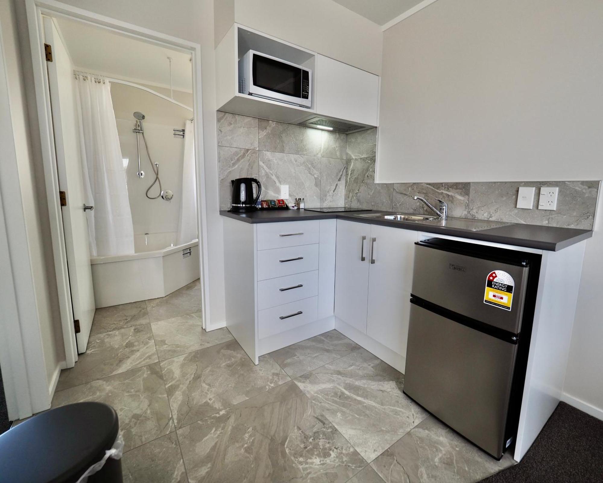 บีเคเอส โพฮูตูกาวา ลอดจ์ Motel วานกาไร ภายนอก รูปภาพ