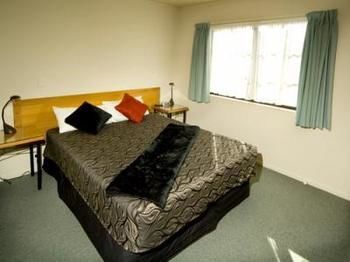 บีเคเอส โพฮูตูกาวา ลอดจ์ Motel วานกาไร ภายนอก รูปภาพ